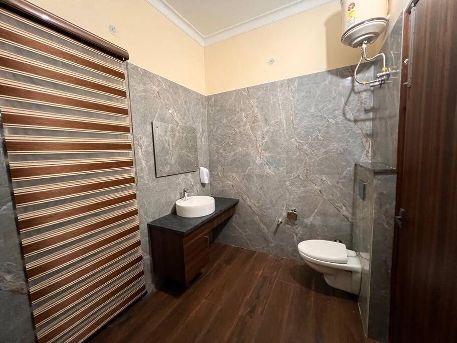 5Bhk Home Away From Home At Ranjit Avenue Amritsar Ngoại thất bức ảnh