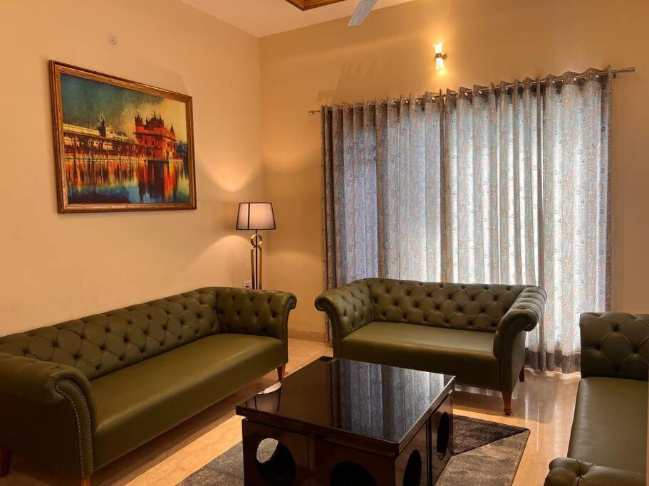 5Bhk Home Away From Home At Ranjit Avenue Amritsar Ngoại thất bức ảnh