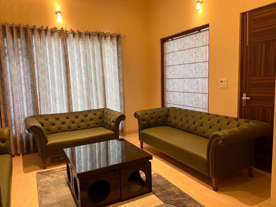 5Bhk Home Away From Home At Ranjit Avenue Amritsar Ngoại thất bức ảnh