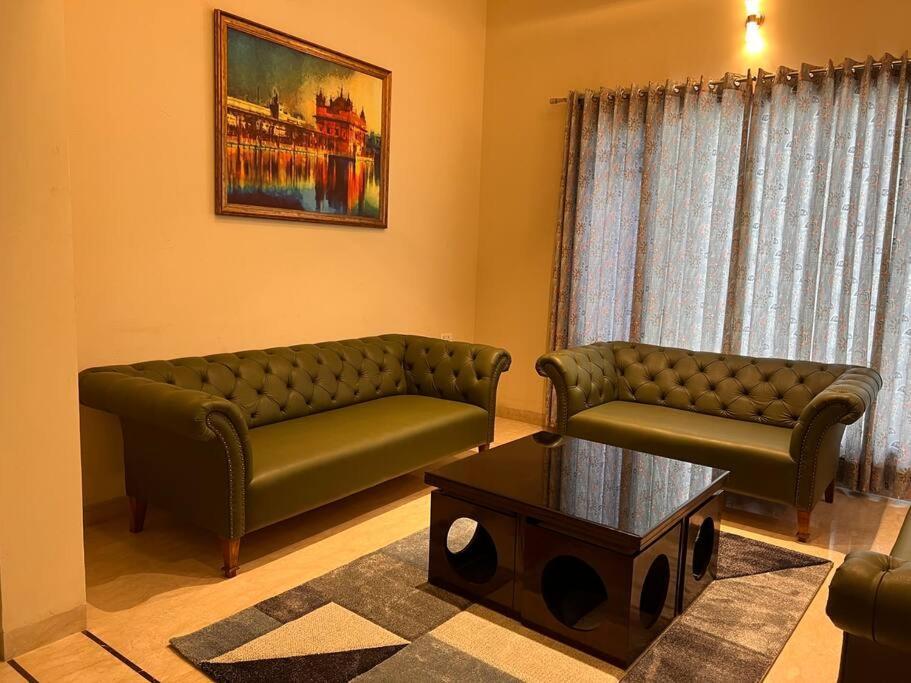 5Bhk Home Away From Home At Ranjit Avenue Amritsar Ngoại thất bức ảnh
