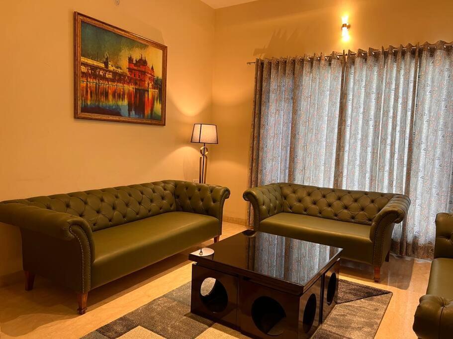 5Bhk Home Away From Home At Ranjit Avenue Amritsar Ngoại thất bức ảnh